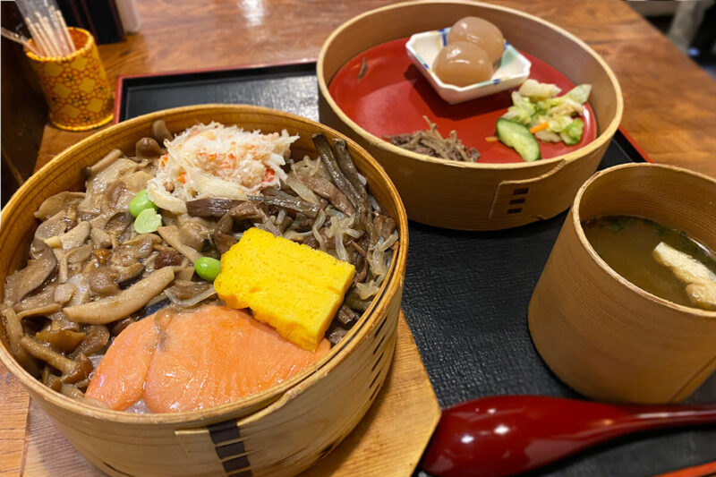 田季野の輪箱飯